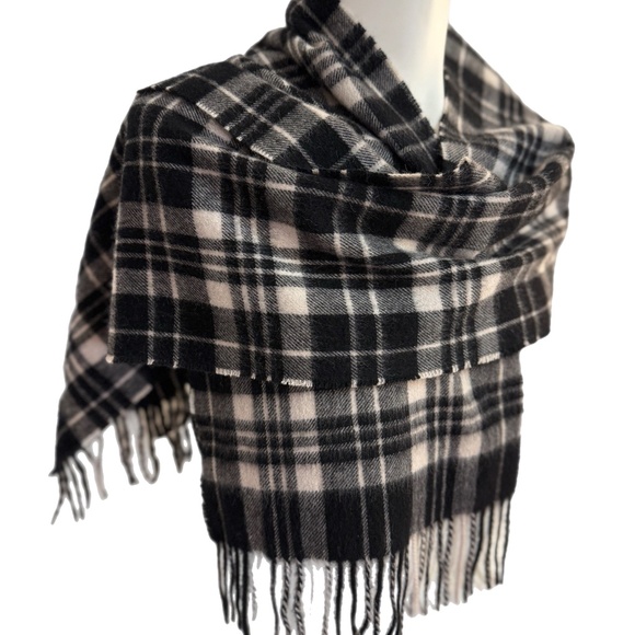FRAAS  Black & White Wool Plaid Scarf 🇩🇪 – NWT - Picture 6 of 11